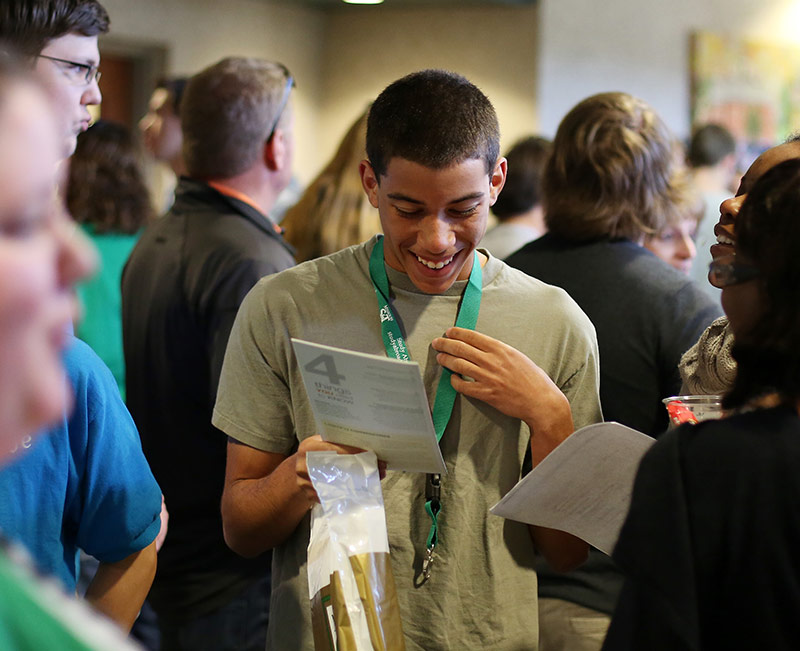 Student visits S&T during the Open House Day